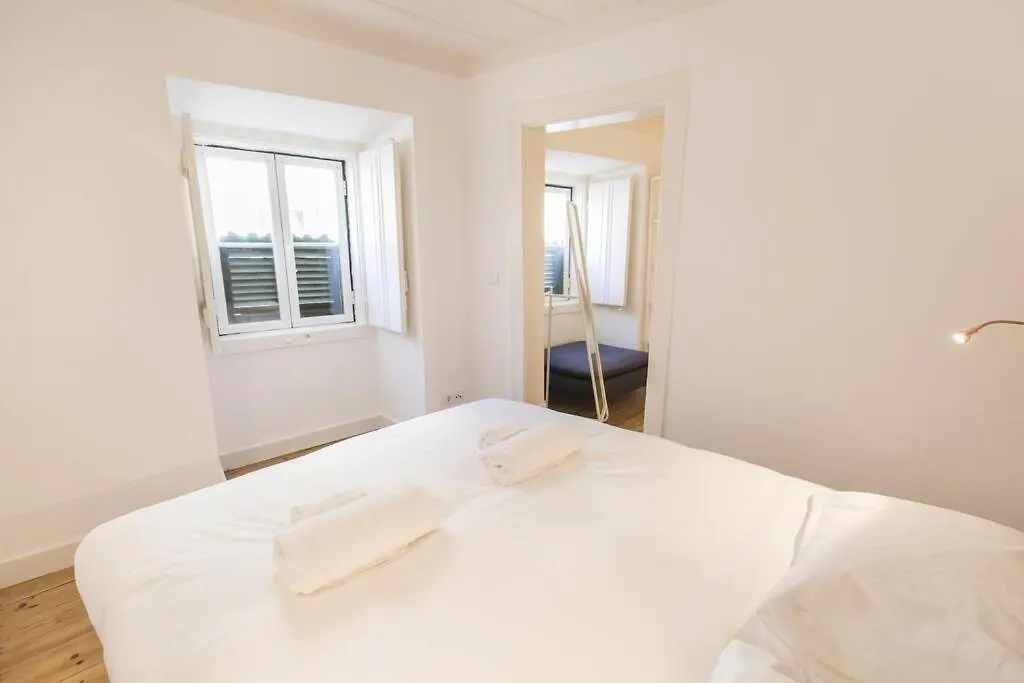 Historical Apartment Santos Lisbon