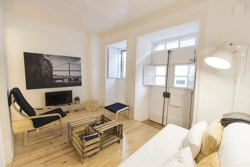 Historical Apartment Santos Lisbona