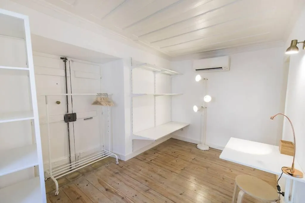 Historical Apartment Santos Lisbon